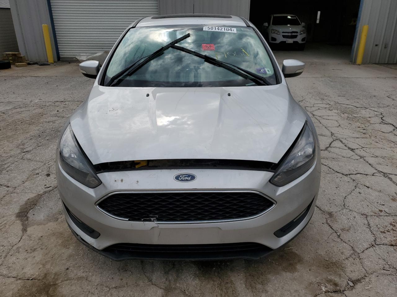 1FADP3H24JL261805 2018 Ford Focus Sel