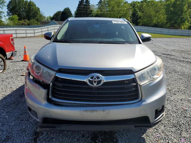 VIN 5TDJKRFH5FS083253 2015 Toyota Highlander, Xle no.5