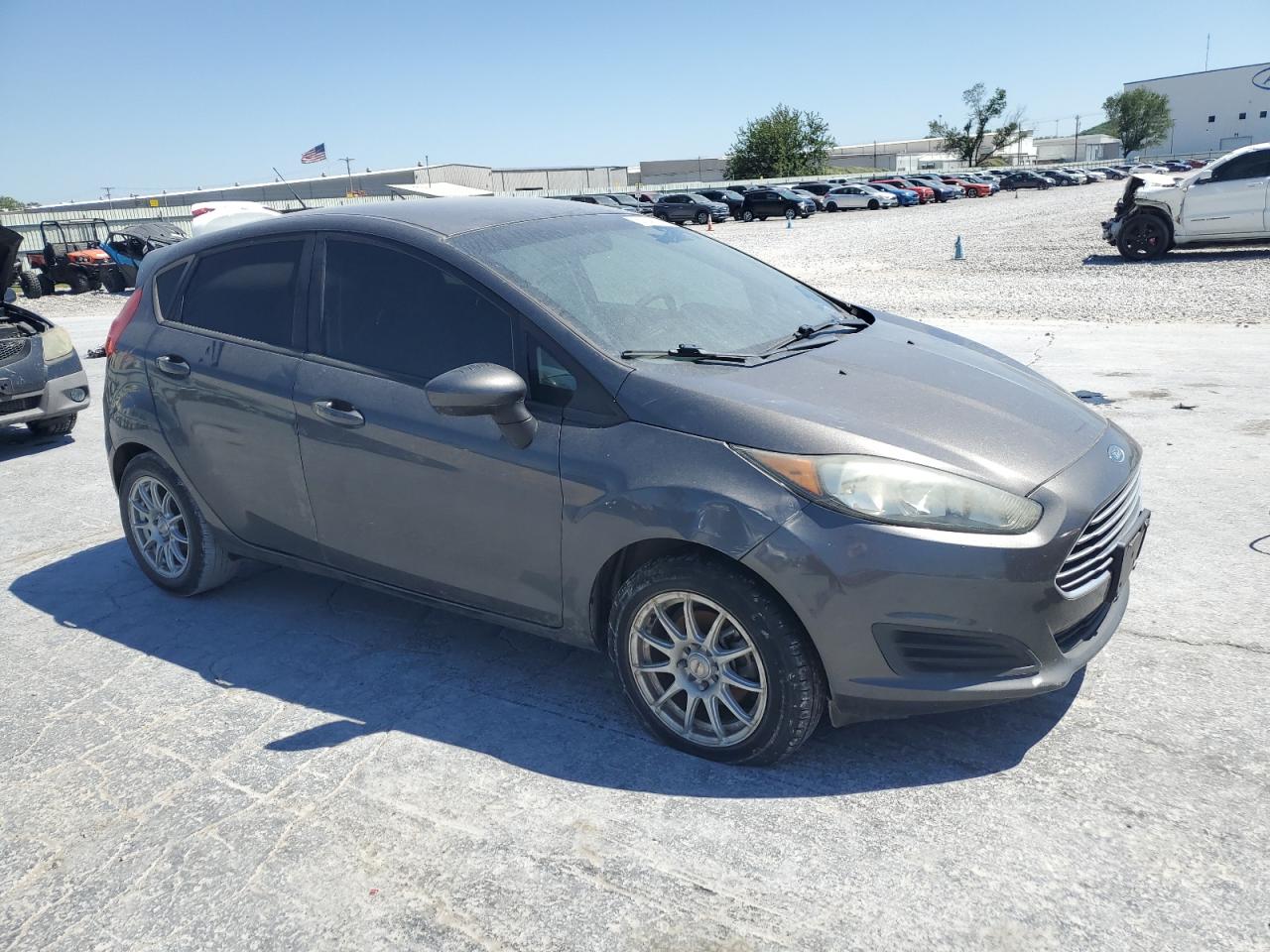 2017 Ford Fiesta Se vin: 3FADP4EE7HM143051