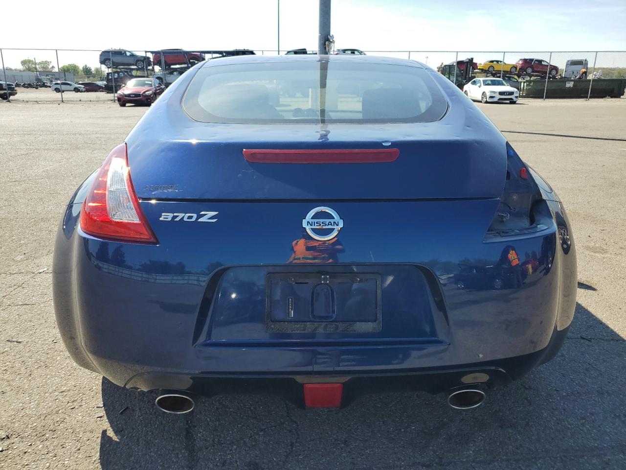 JN1AZ4EH9JM572522 2018 Nissan 370Z Base