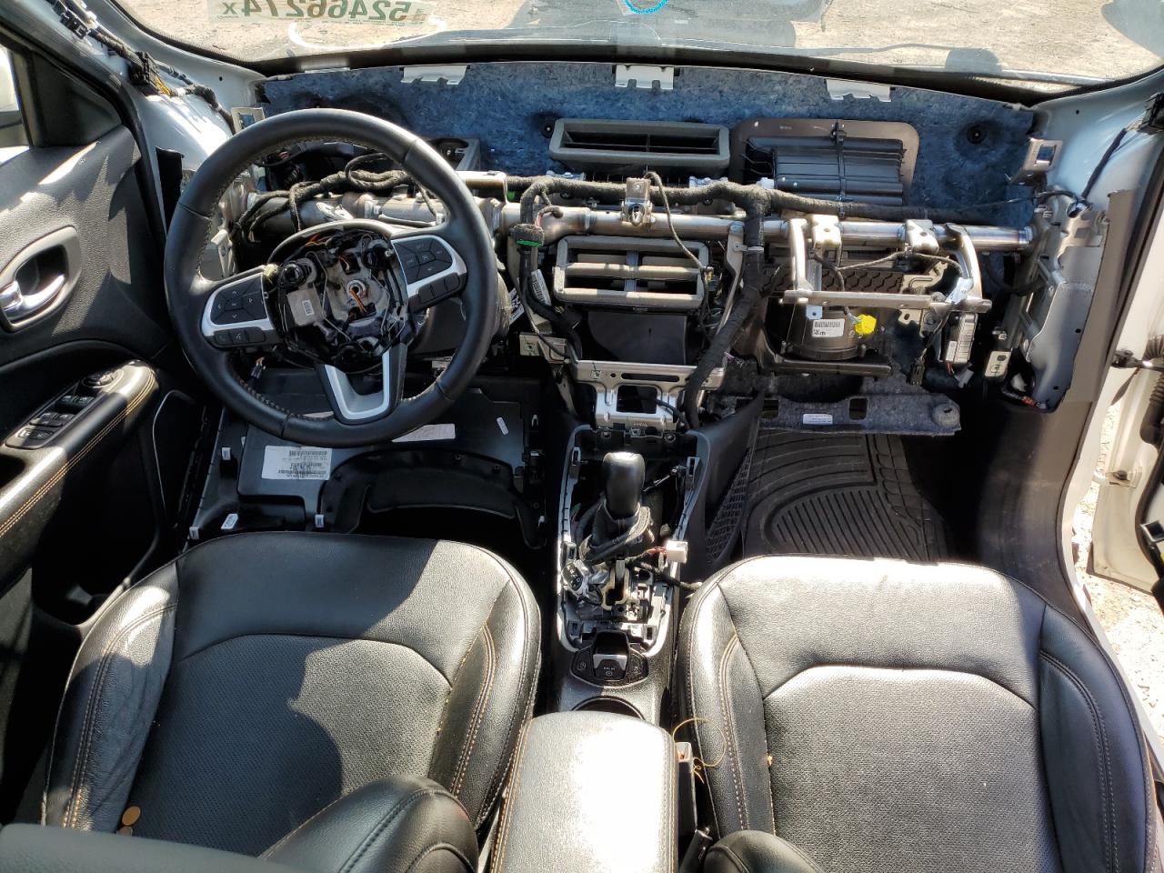 3C4NJDCB5LT261025 2020 Jeep Compass Limited