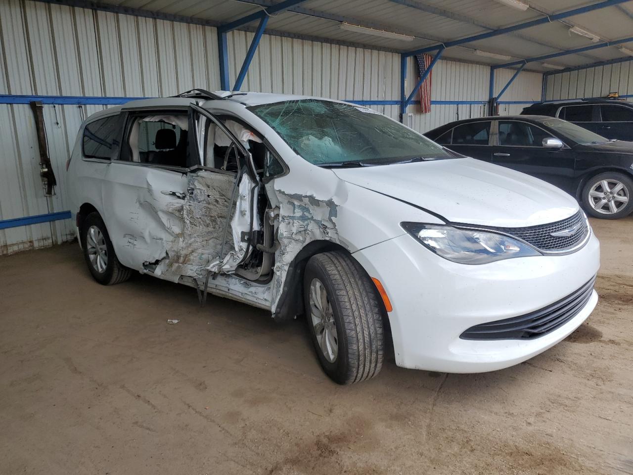 2018 Chrysler Pacifica Lx vin: 2C4RC1CG4JR101594