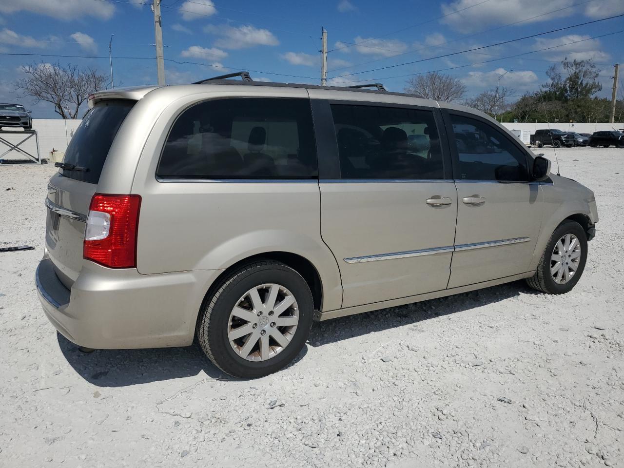 2C4RC1BG4FR571407 2015 Chrysler Town & Country Touring