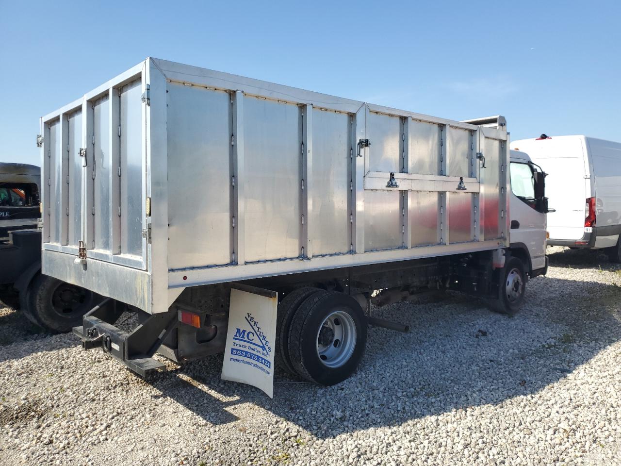 4UZBYE11XKGKM6551 2019 Mitsubishi Fuso Truck Of America Inc Fe Feczts