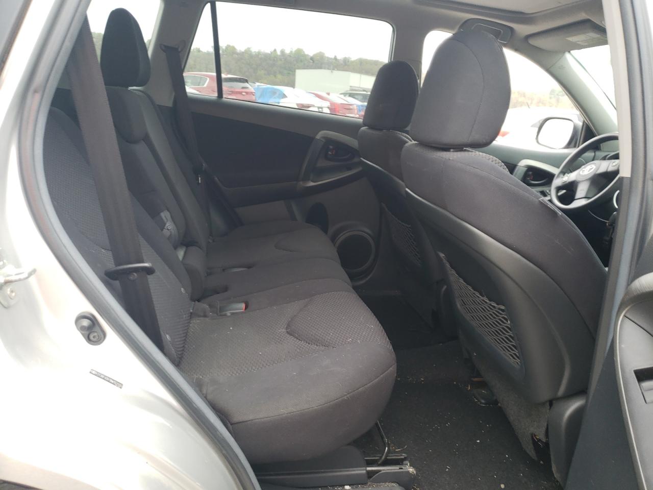 2T3RF4DV1BW153195 2011 Toyota Rav4 Sport