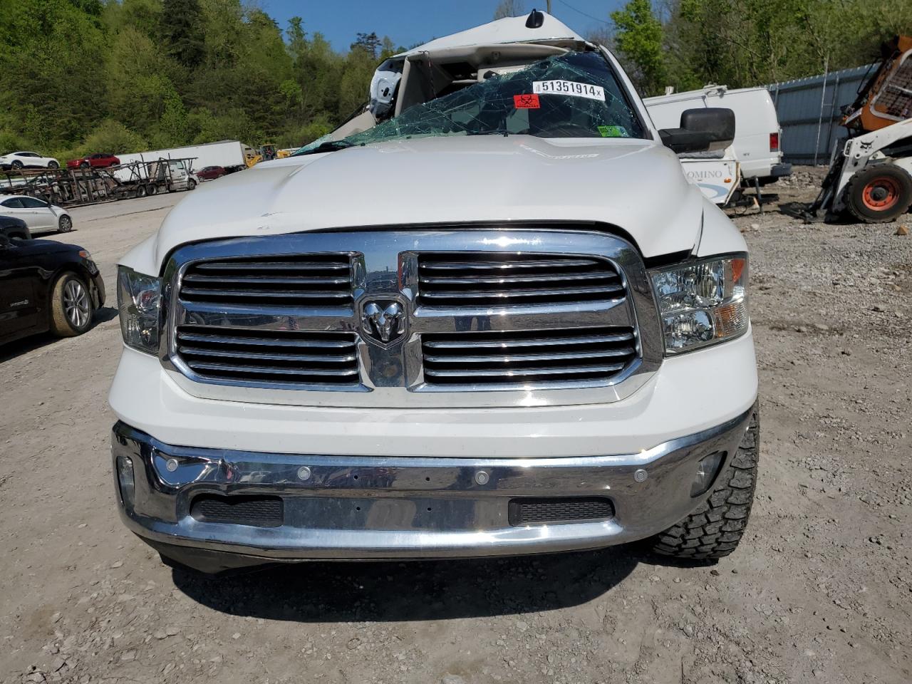 3C6RR7LT0HG511007 2017 Ram 1500 Slt