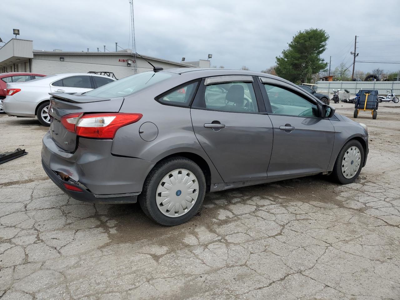 1FAHP3F27CL153198 2012 Ford Focus Se