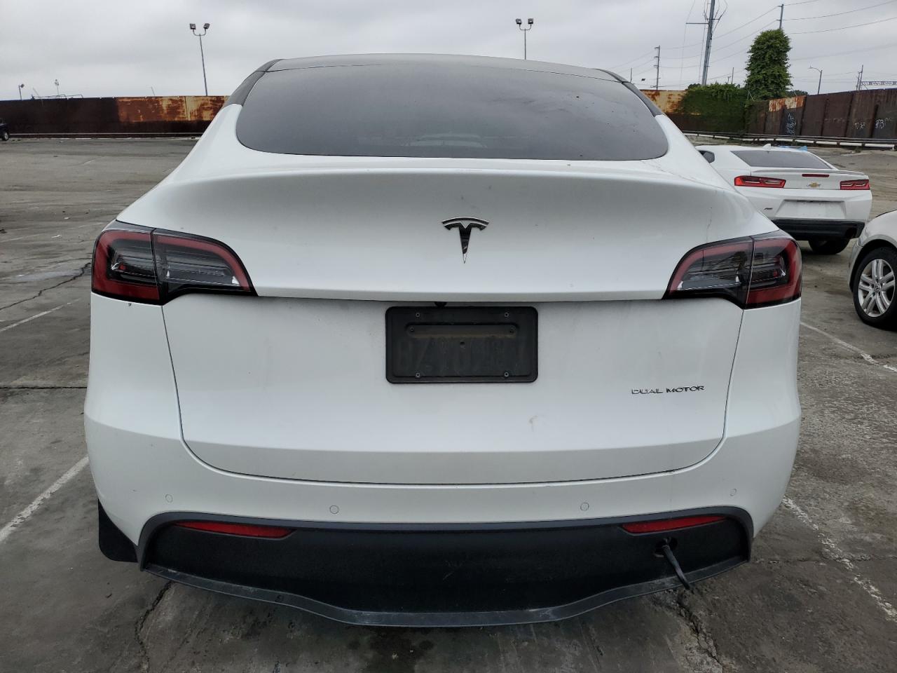 7SAYGDEE5NF362833 2022 Tesla Model Y