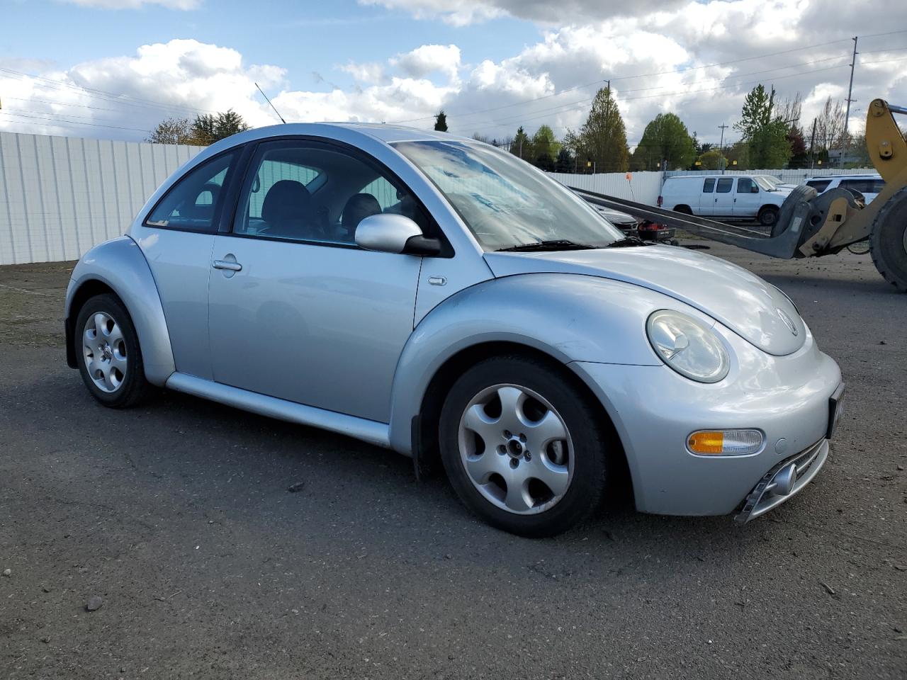 3VWCB21C72M441925 2002 Volkswagen New Beetle Gls