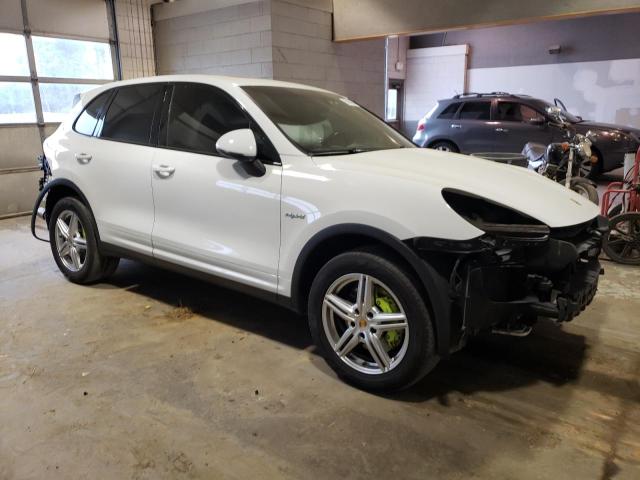 2016 PORSCHE CAYENNE SE - WP1AE2A26GLA63435