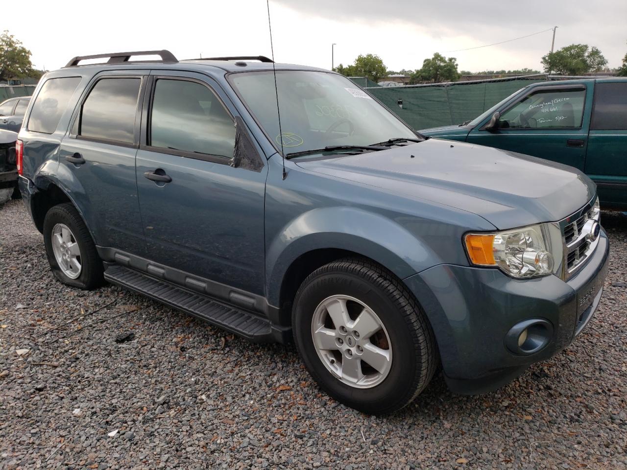 1FMCU9D74BKC35565 2011 Ford Escape Xlt