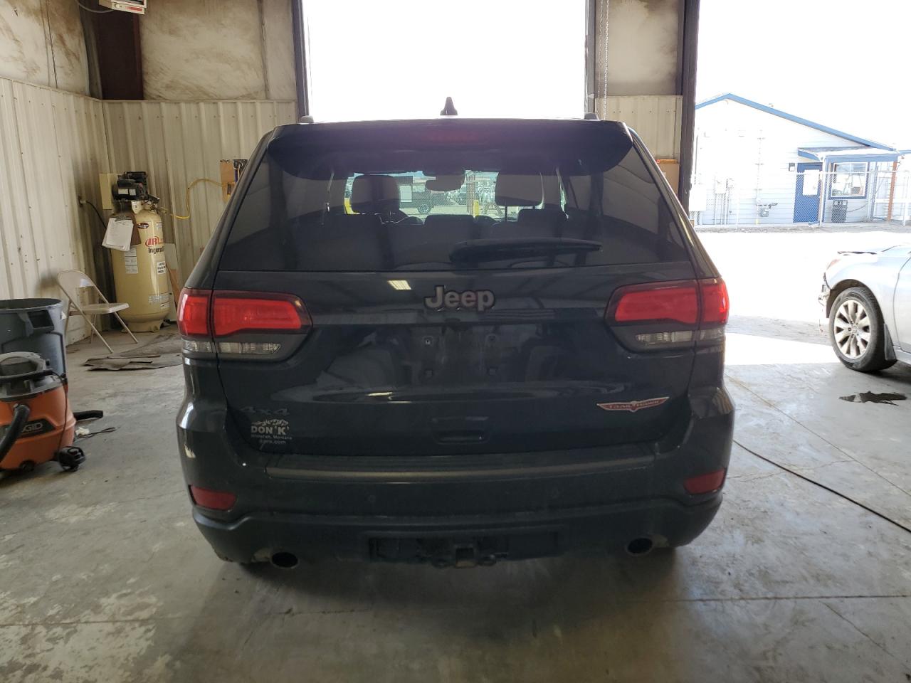 1C4RJFLG1HC929849 2017 Jeep Grand Cherokee Trailhawk