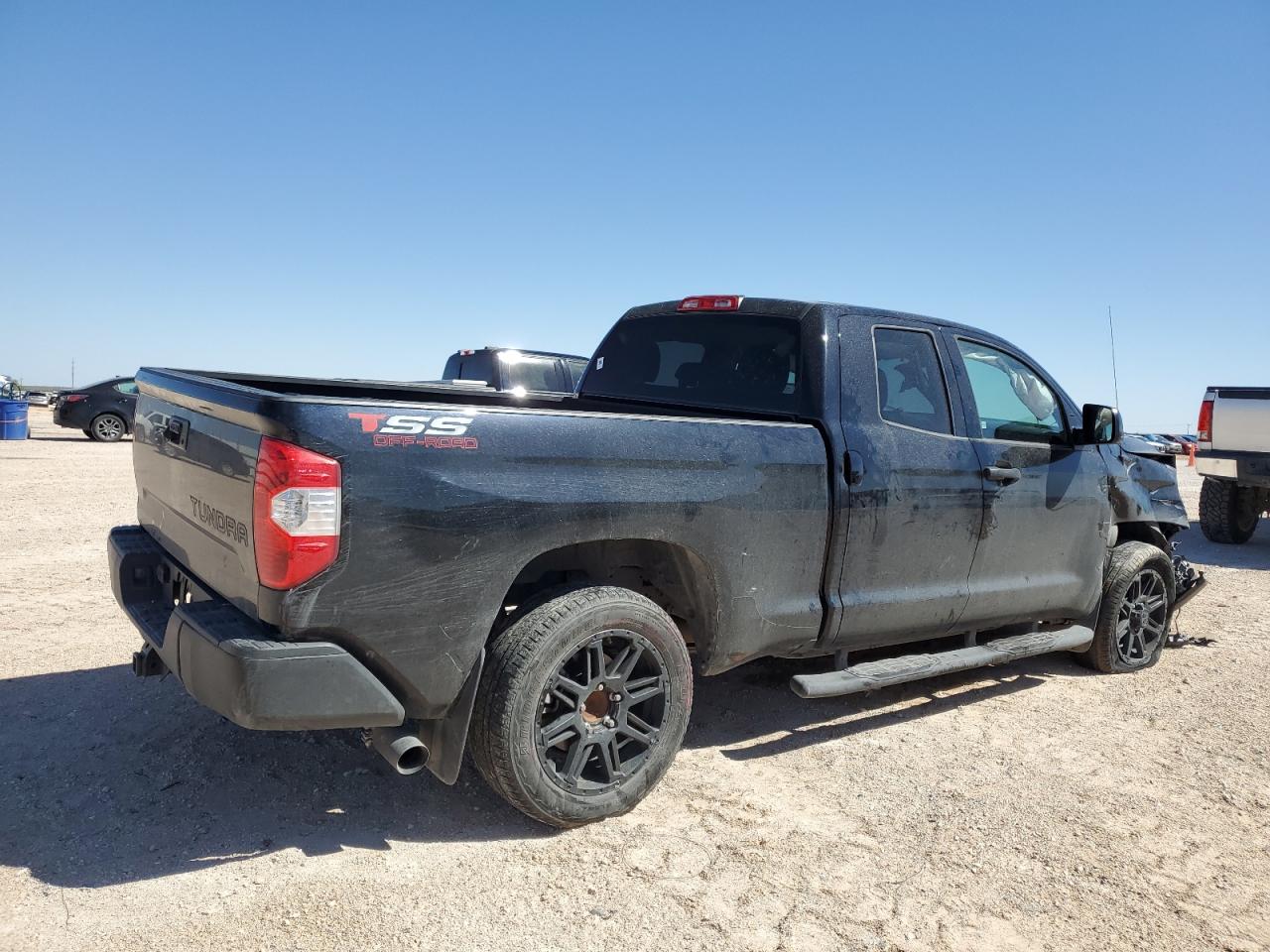 2019 Toyota Tundra Double Cab Sr/Sr5 vin: 5TFRM5F18KX143376