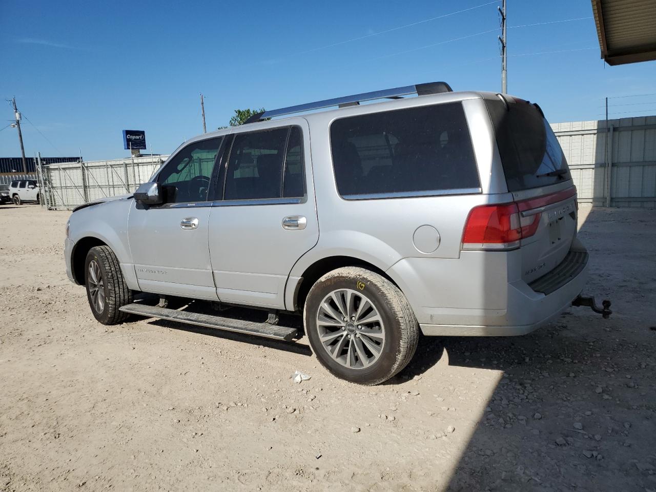 2017 Lincoln Navigator Select vin: 5LMJJ2HT6HEL12259