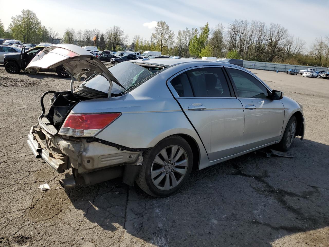 1HGCP2F82CA136597 2012 Honda Accord Exl