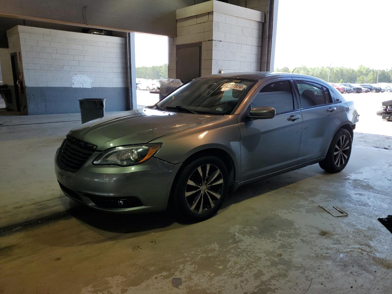 1C3CCBBB1DN584825 2013 Chrysler 200 Touring