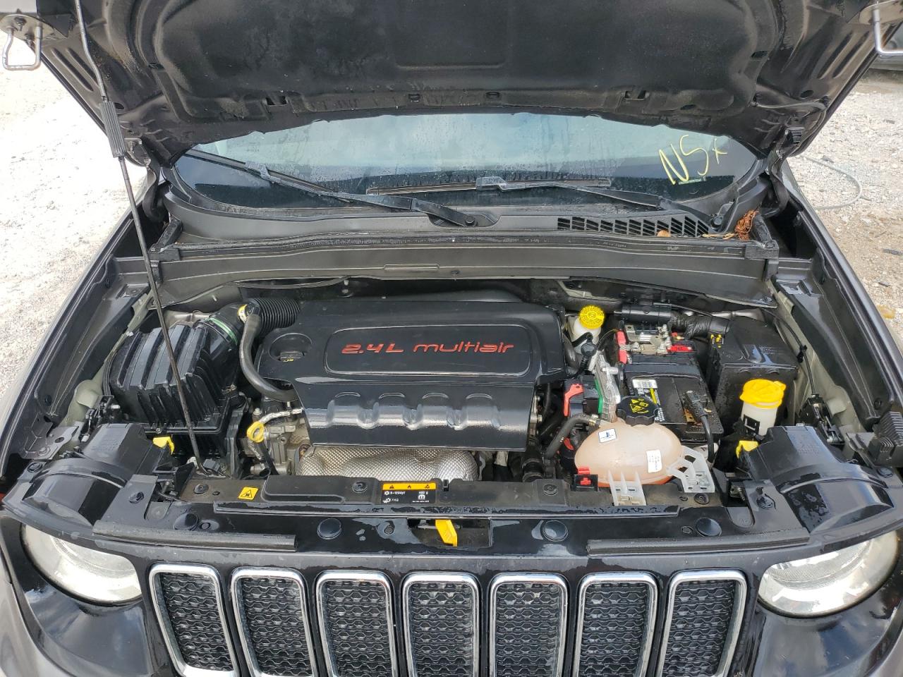 ZACNJABB7KPK70585 2019 Jeep Renegade Latitude