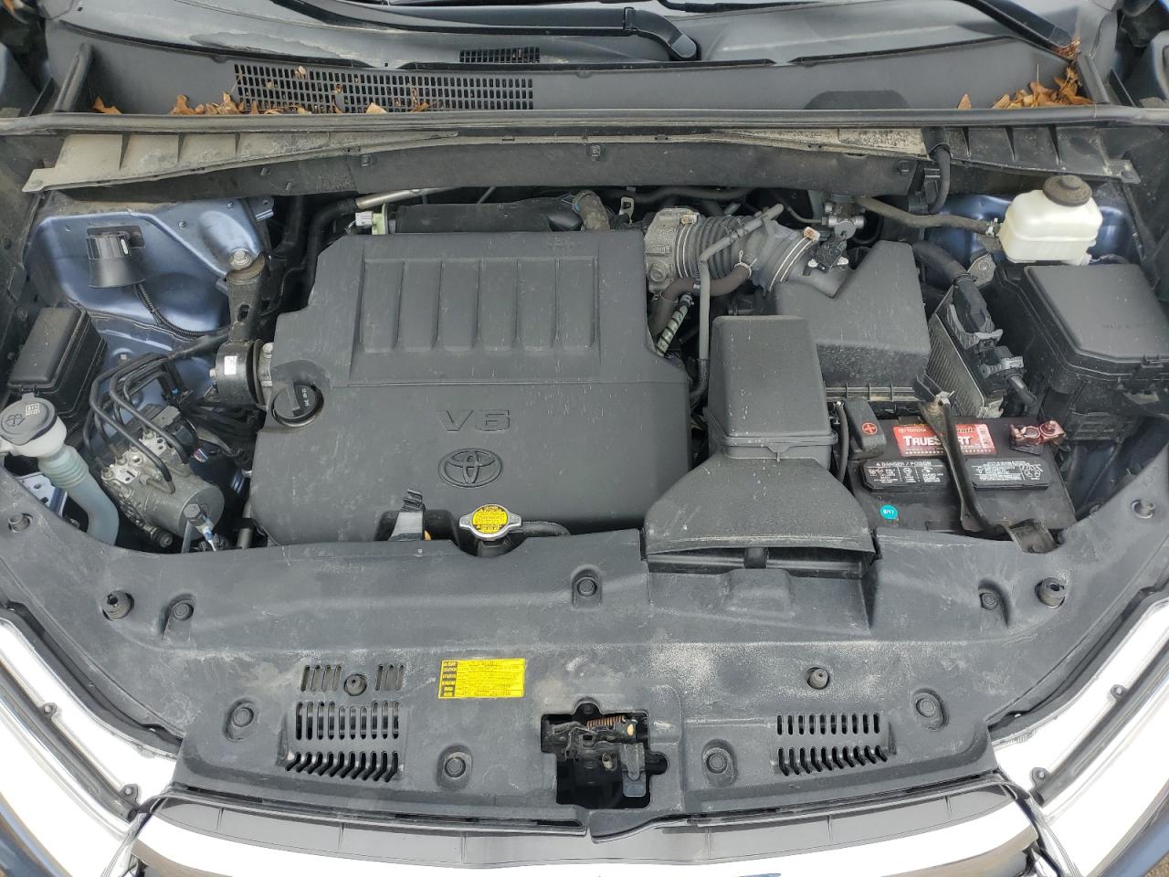 5TDJKRFH5ES021527 2014 Toyota Highlander Xle