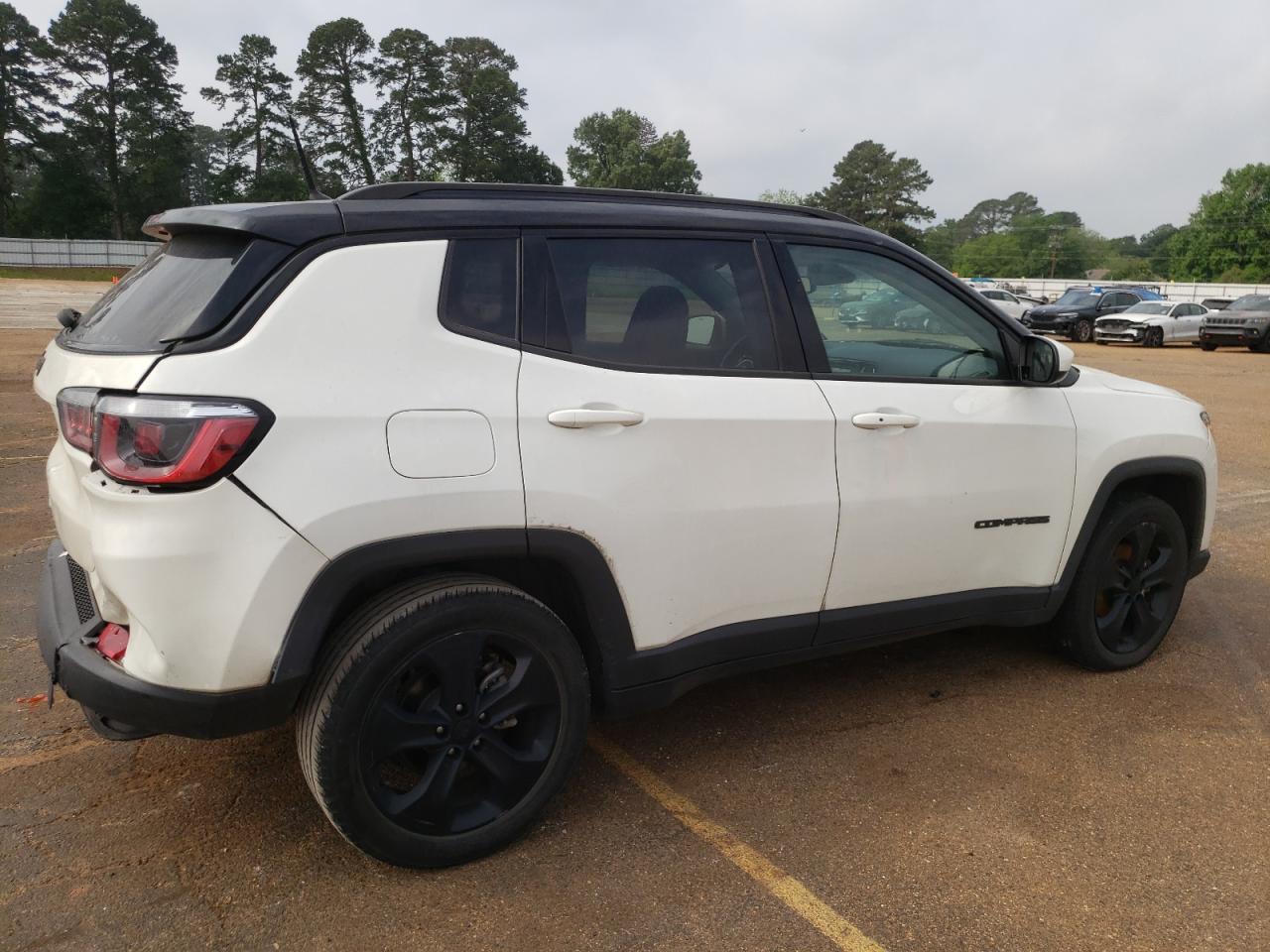 3C4NJCBBXJT494200 2018 Jeep Compass Latitude