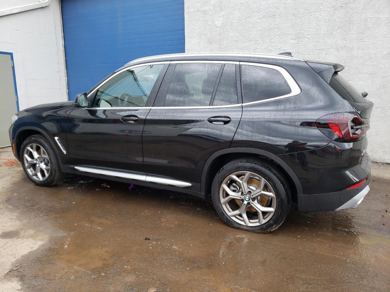 2024 BMW X3 xDrive30I vin: 5UX53DP09R9V75456