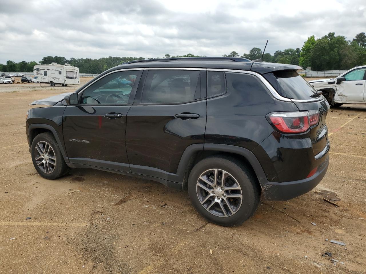 3C4NJCBB3JT488920 2018 Jeep Compass Latitude