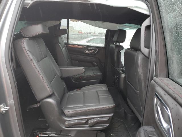 2022 Chevrolet Suburban - Image 11