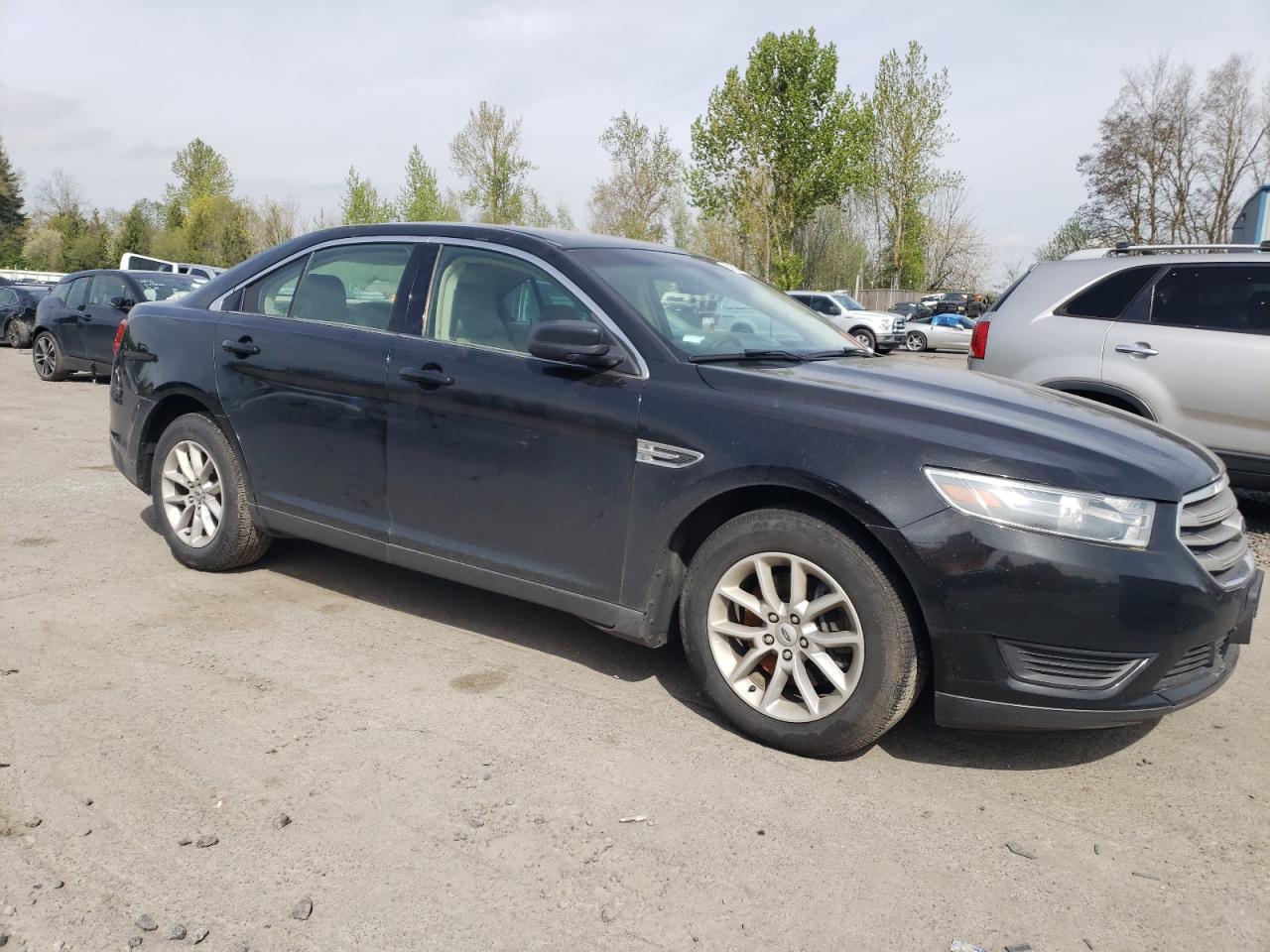 1FAHP2D87EG161282 2014 Ford Taurus Se