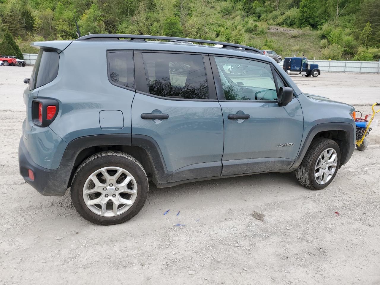 ZACCJBABXJPJ31533 2018 Jeep Renegade Sport