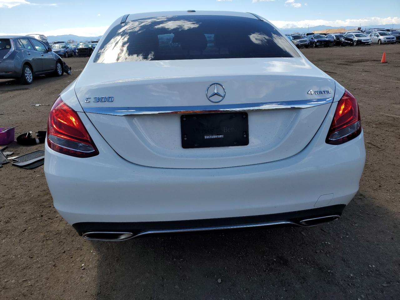 55SWF4KB4JU258621 2018 Mercedes-Benz C 300 4Matic