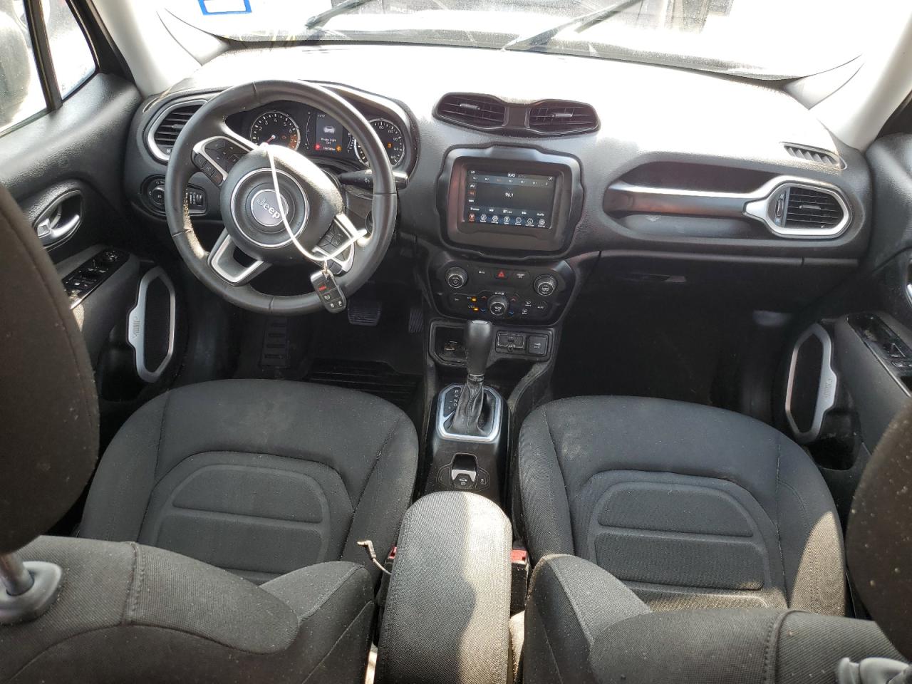 ZACNJABB7KPK70585 2019 Jeep Renegade Latitude