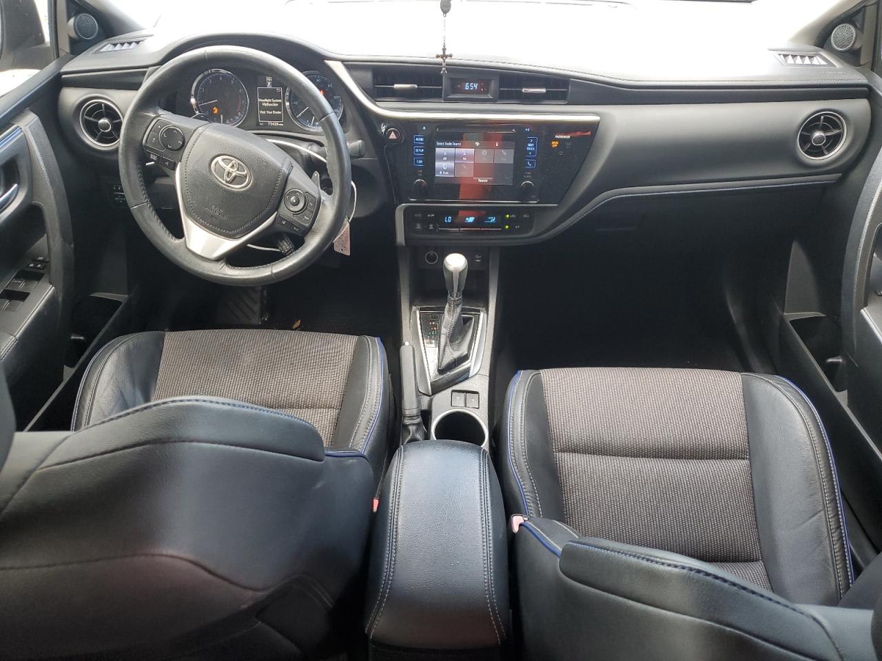 5YFBURHE8HP581511 TOYOTA COROLLA 2017
