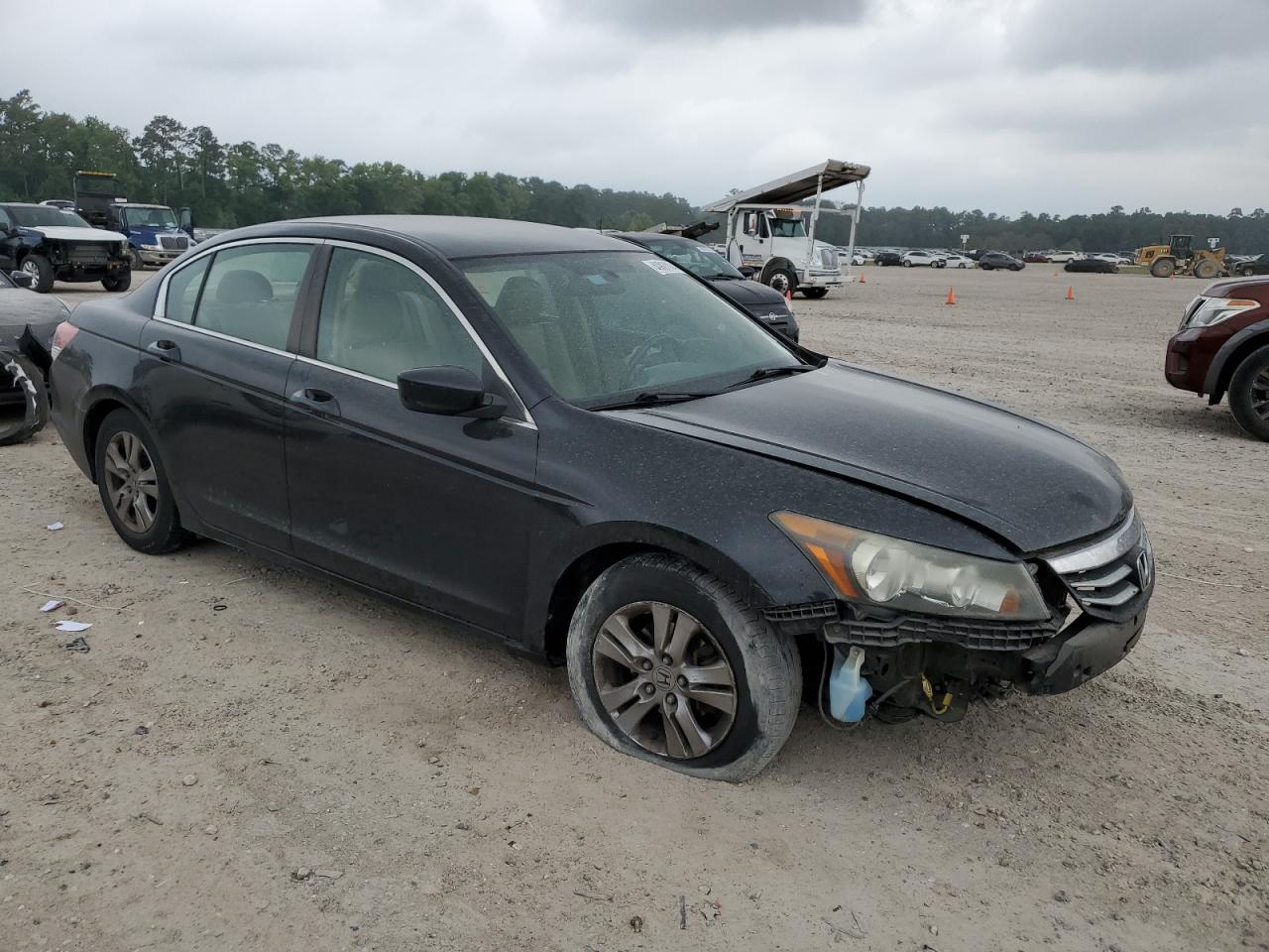 1HGCP2F64BA154774 2011 Honda Accord Se