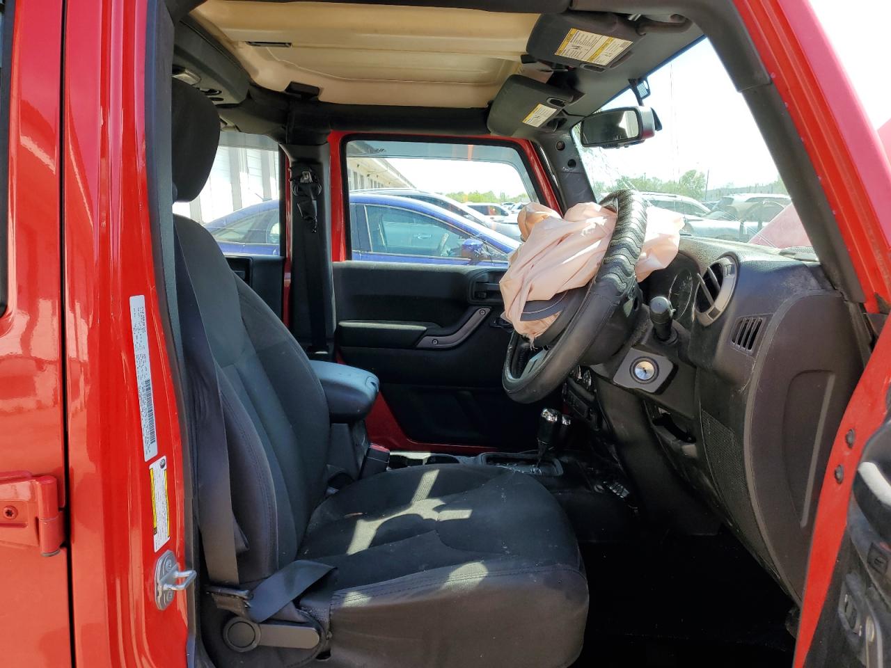 1C4BJWKG8FL652052 2015 Jeep Wrangler Unlimited Sport