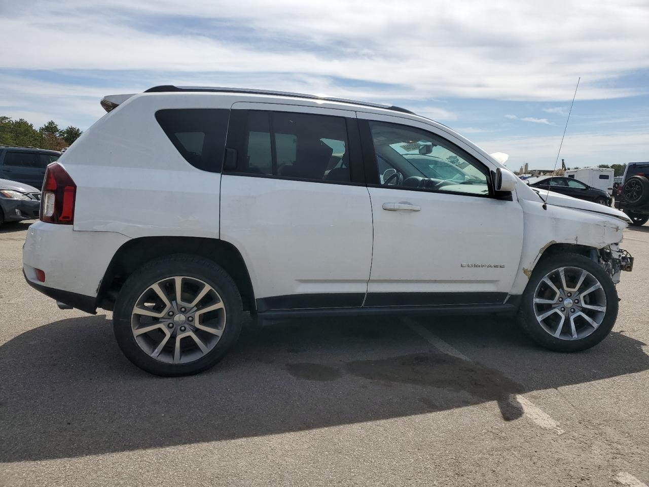 1C4NJDEB6GD697956 2016 Jeep Compass Latitude