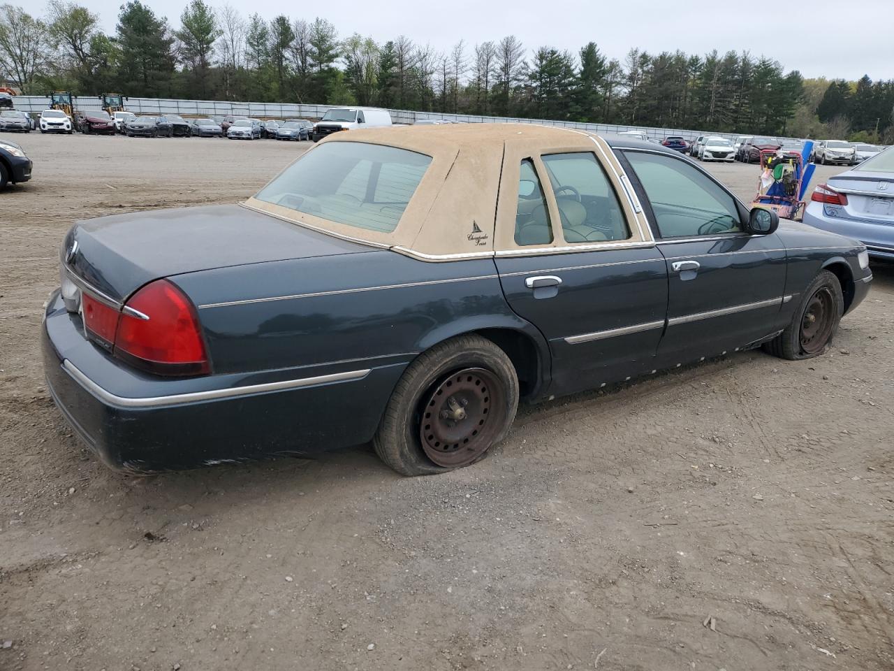 2MEFM74W1WX622623 1998 Mercury Grand Marquis Gs