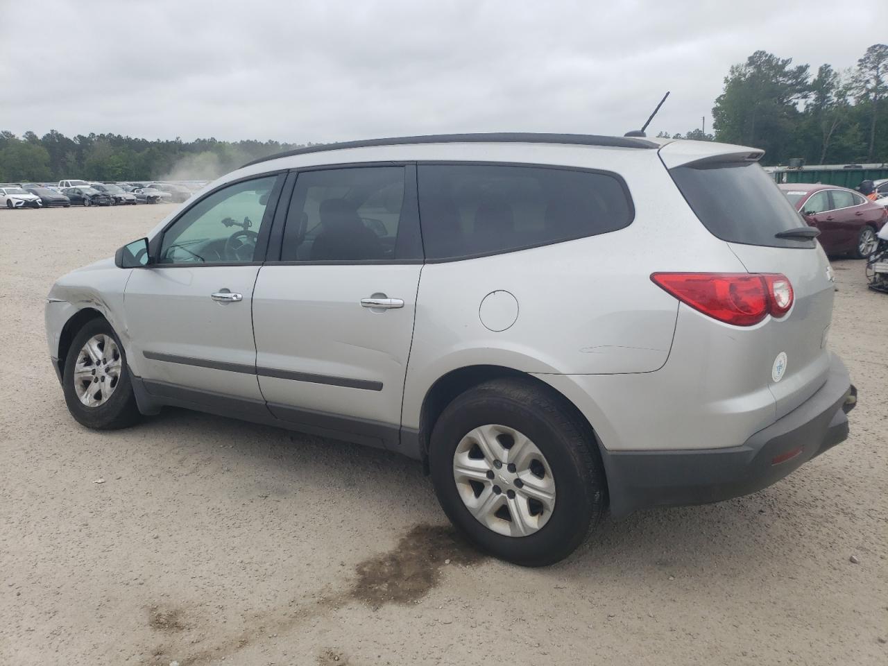 2012 Chevrolet Traverse Ls vin: 1GNKREEDXCJ361359