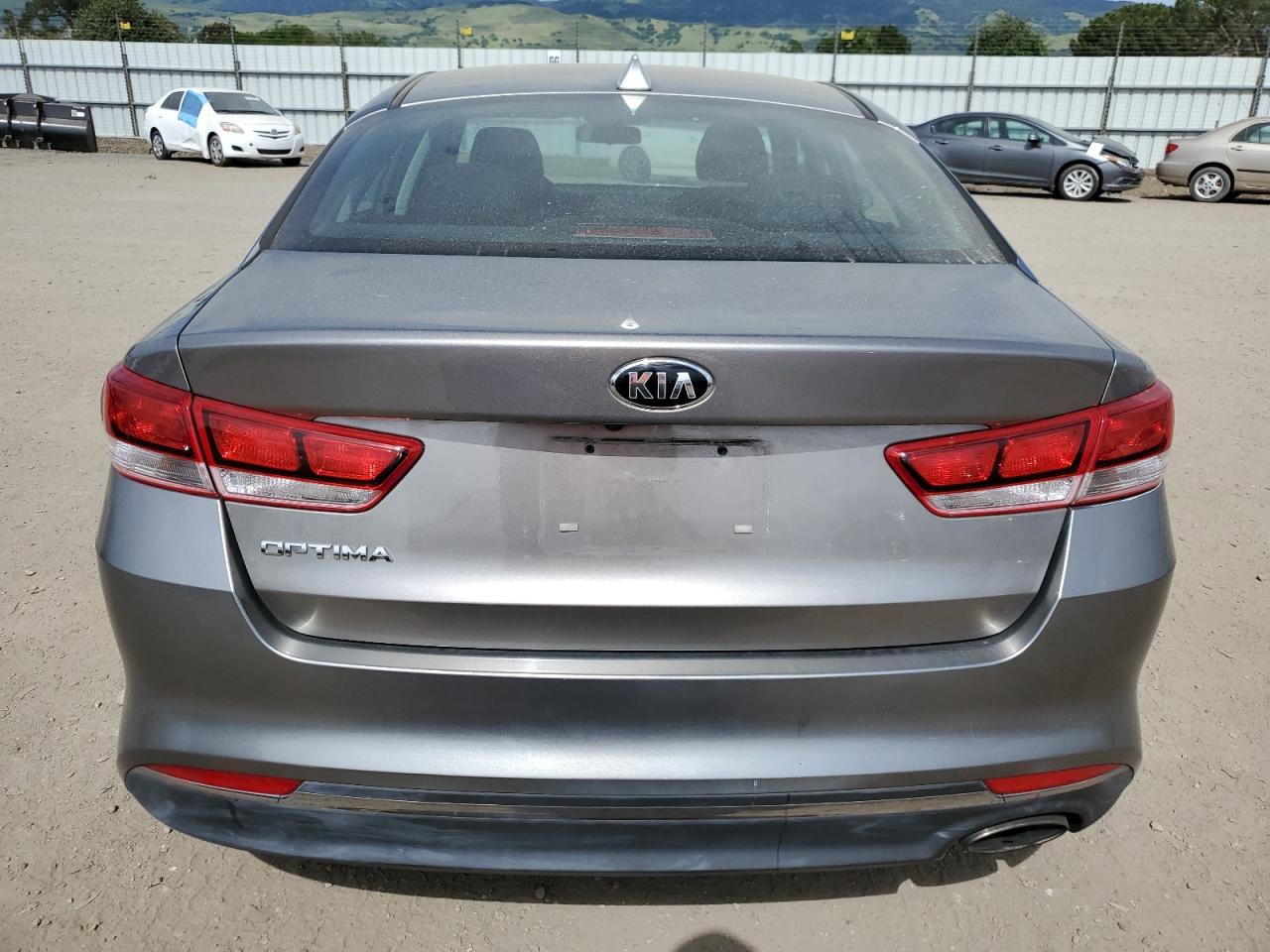 2016 Kia Optima Lx vin: 5XXGT4L38GG064928