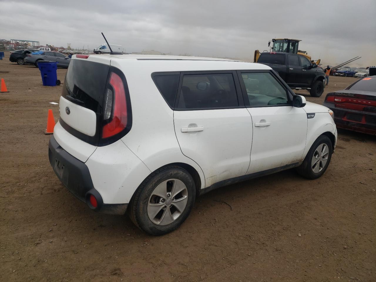 KNDJN2A22G7369428 2016 Kia Soul