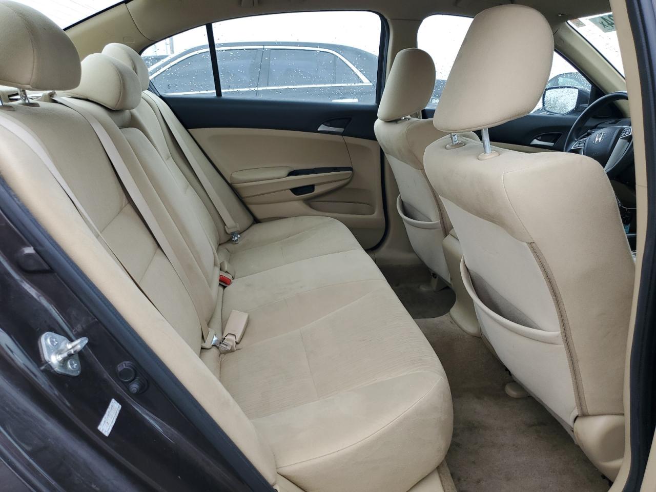 1HGCP2F36BA069165 2011 Honda Accord Lx