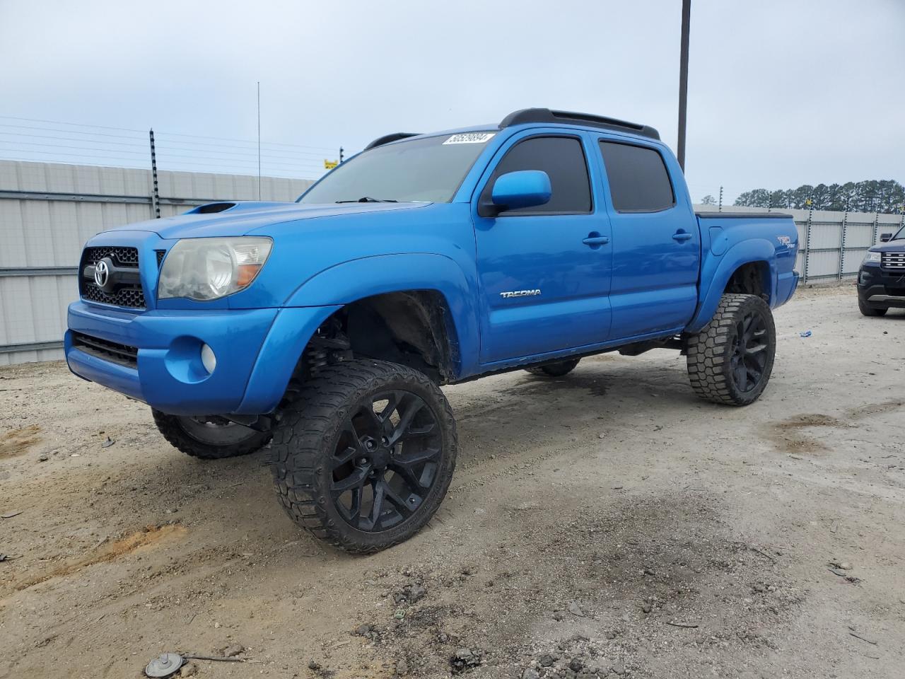 3TMJU4GN0BM112217 2011 Toyota Tacoma Double Cab Prerunner
