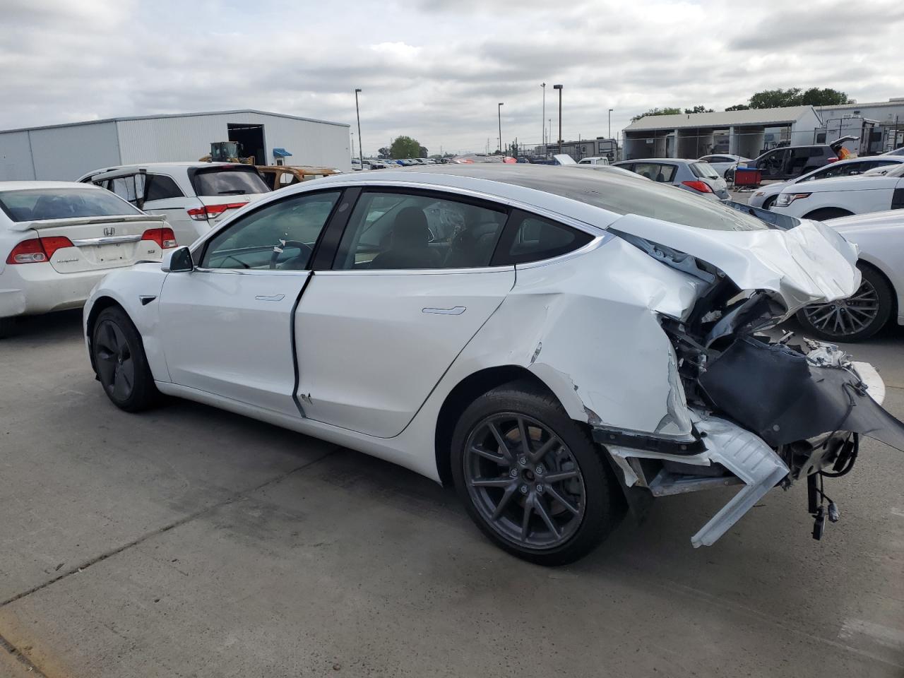 2019 Tesla Model 3 vin: 5YJ3E1EA6KF397286