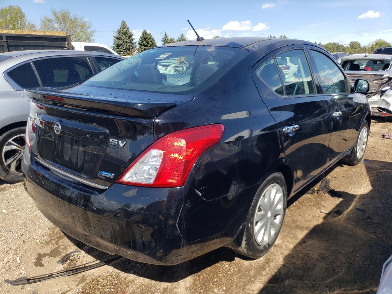 2014 Nissan Versa S vin: 3N1CN7AP1EK458443