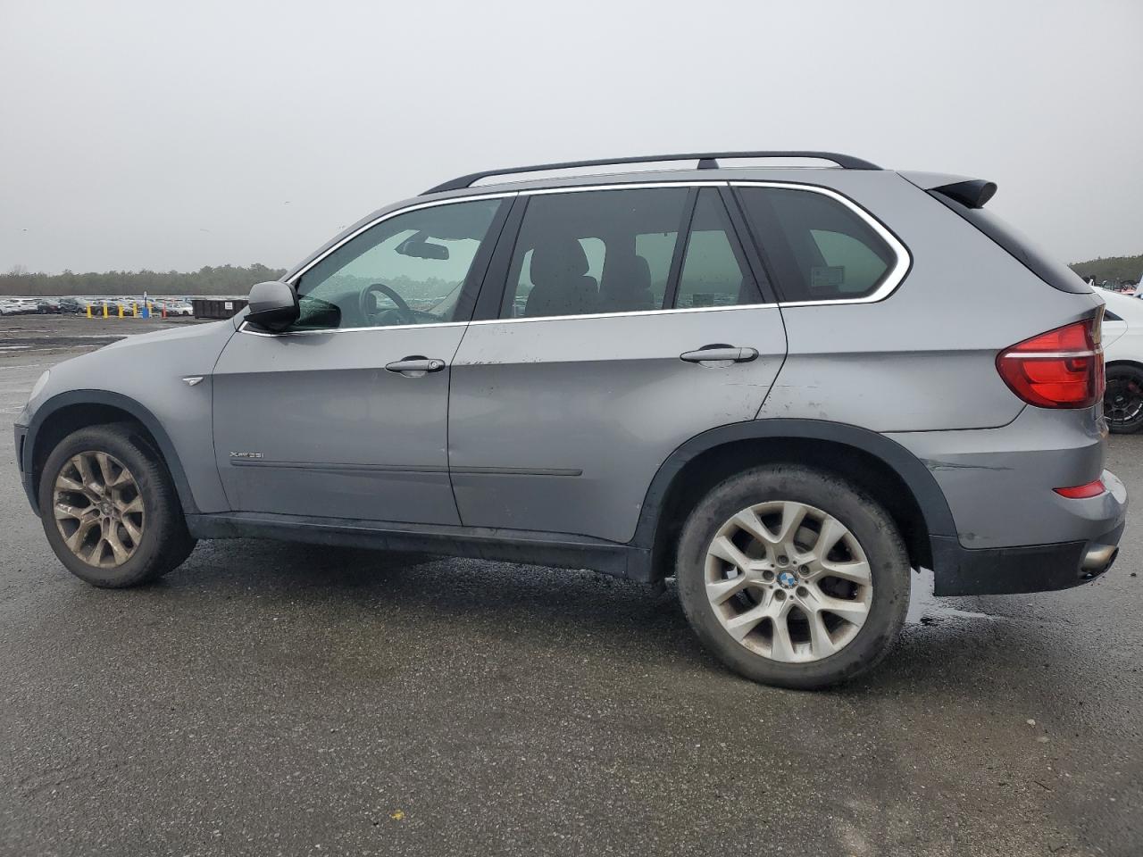 2013 BMW X5 xDrive35I vin: 5UXZV4C57D0E11992