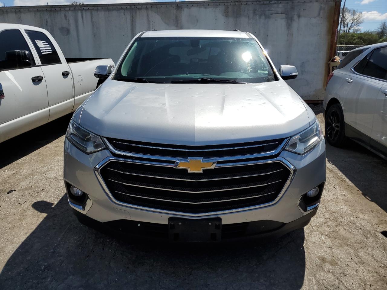 2019 Chevrolet Traverse Lt vin: 1GNERGKW6KJ307604