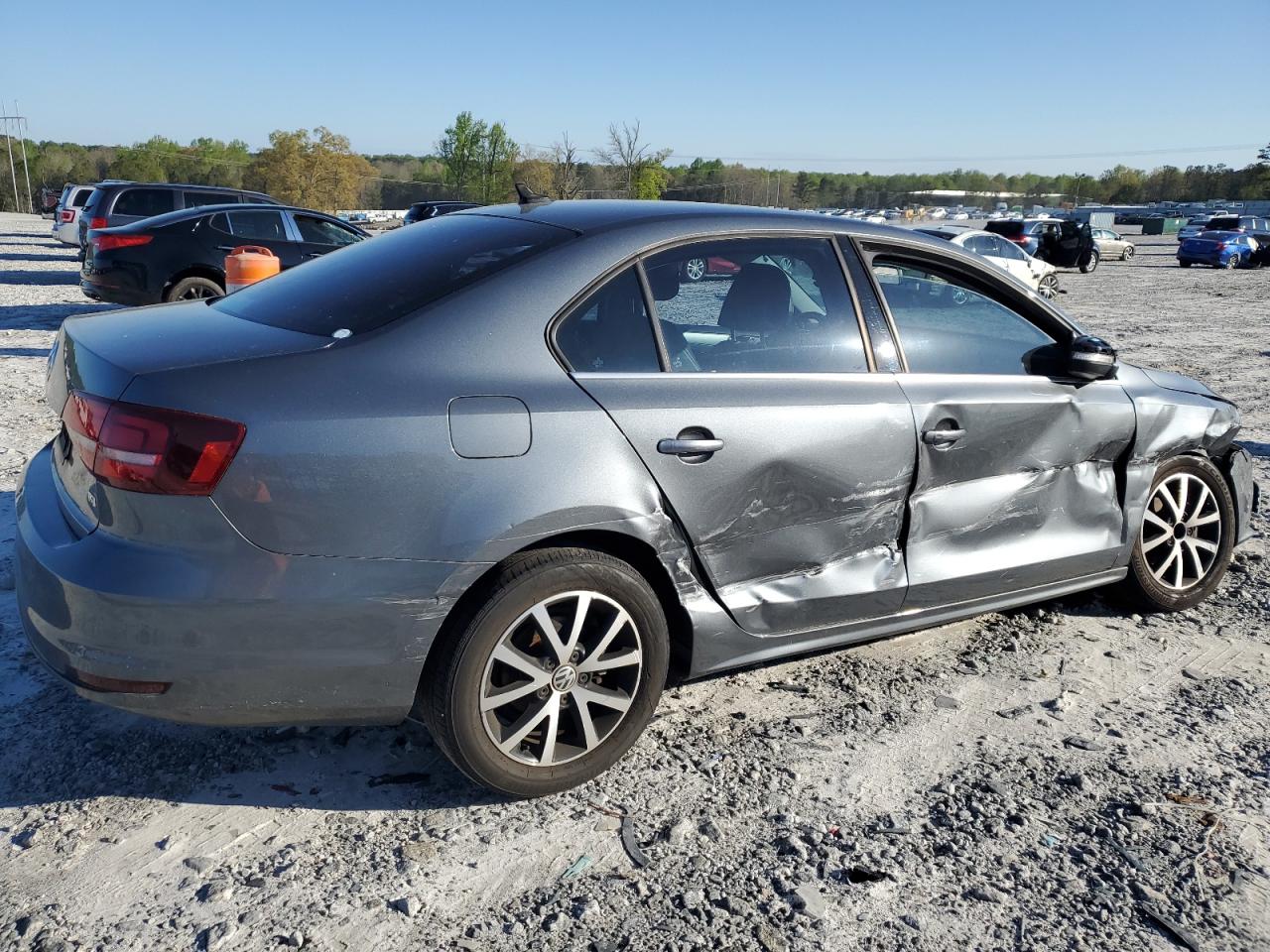 3VWDB7AJ6HM279536 2017 Volkswagen Jetta Se