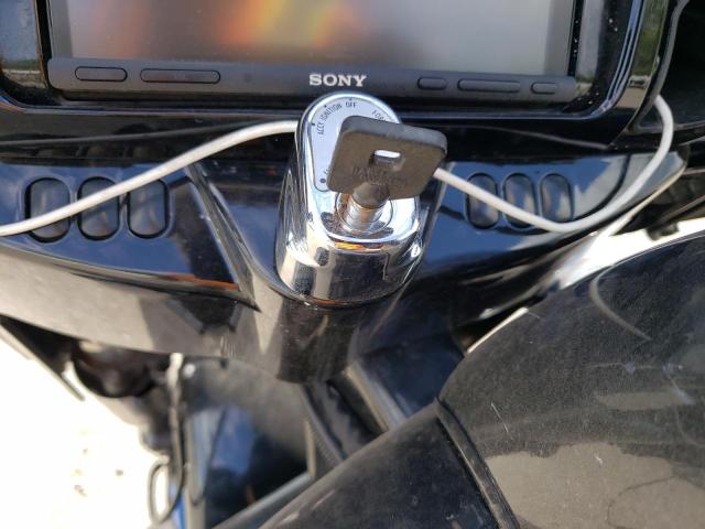 2017 HARLEY-DAVIDSON FLHX STREE - 1HD1KBC19HB653729