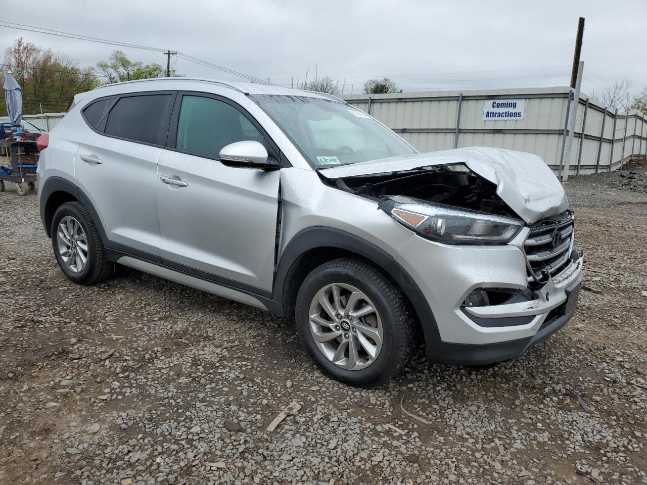 KM8J3CA44JU822823 2018 Hyundai Tucson Sel