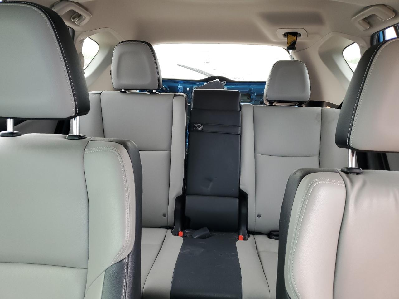 JTMDJREV3HD118345 2017 Toyota Rav4 Hv Limited