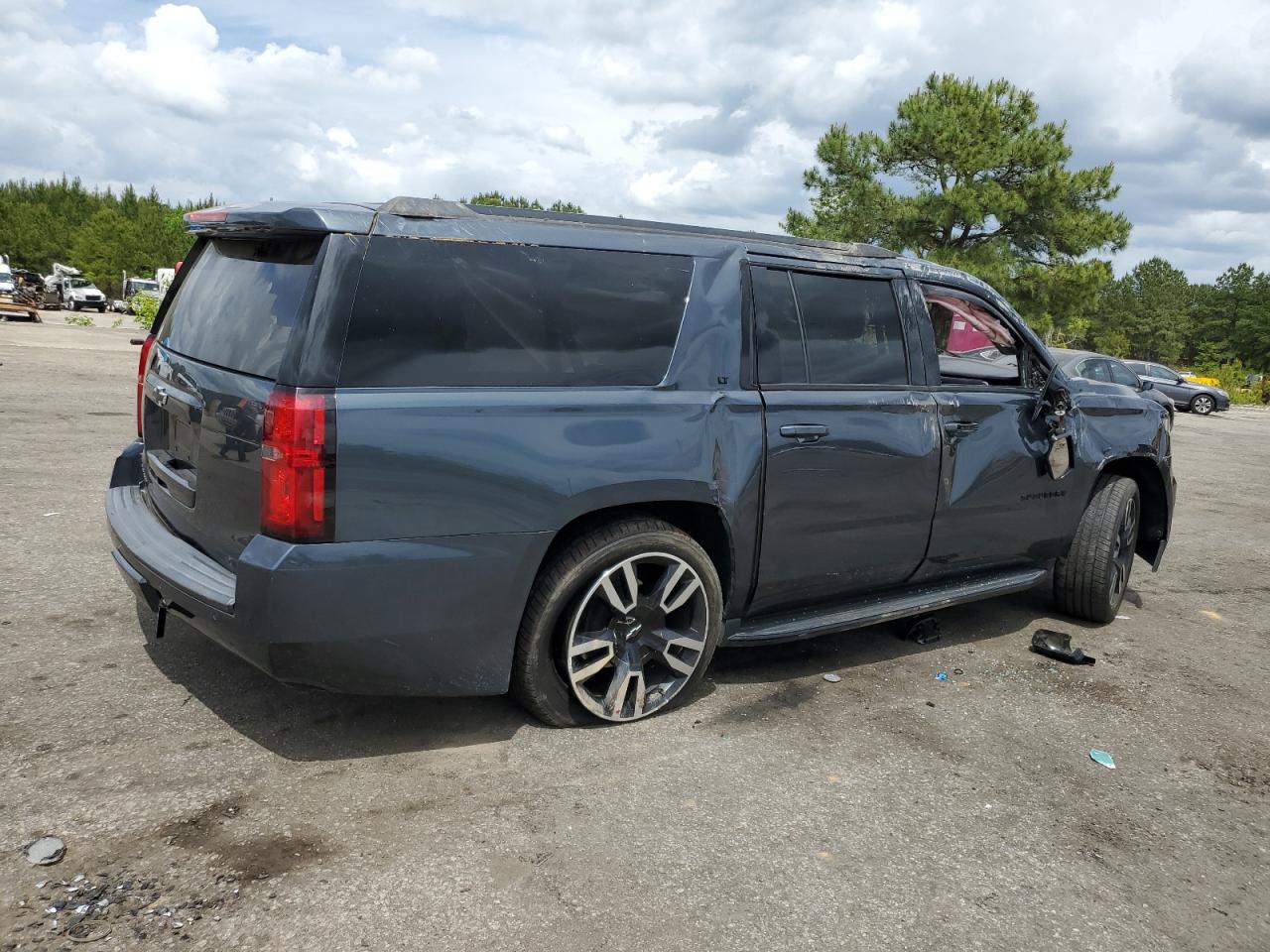 2019 Chevrolet Suburban C1500 Lt vin: 1GNSCHKC7KR251805