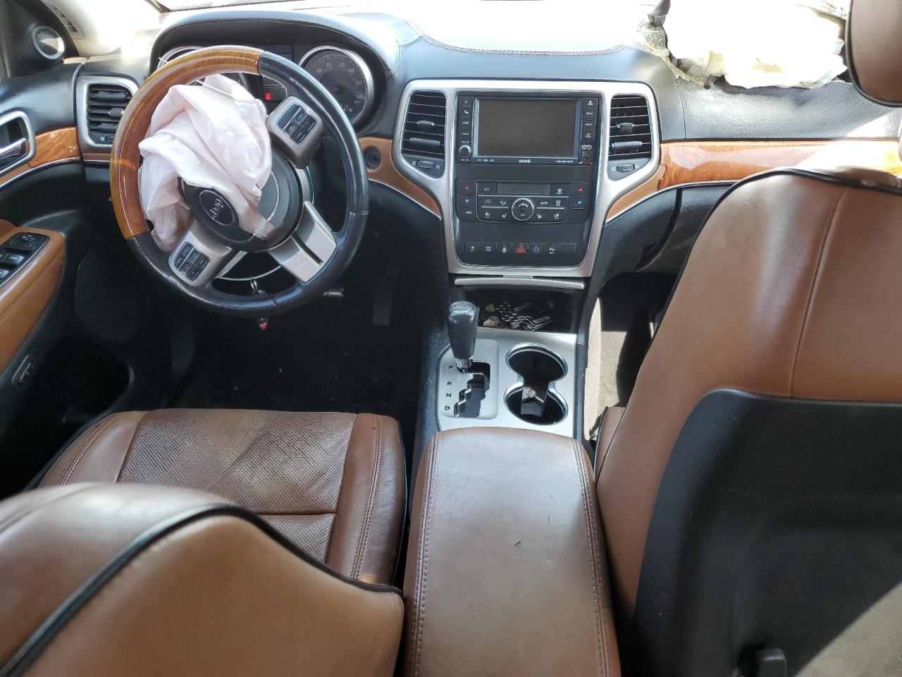 1J4RR6GT4BC608650 2011 Jeep Grand Cherokee Overland